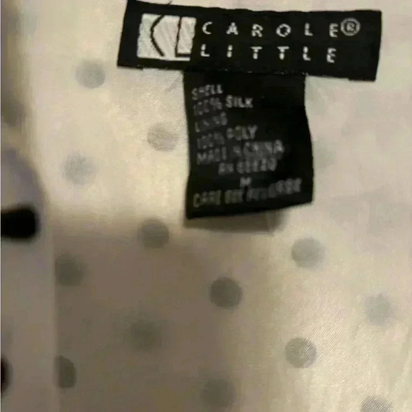 Carole Little black and white wrap blouse 3/4 flare sleeve with tie closure. - Picture 3 of 4